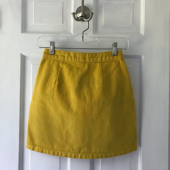 Yellow Zip Front Mini Skirt - Picture 2 of 4